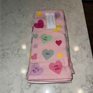 New Cupcakes & Cashmere Conversation Heart Kitchen Towels